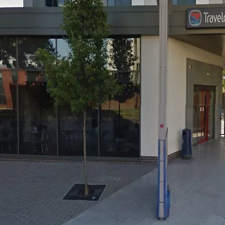 Hotel Travelodge Upper Brooks Street Manchester