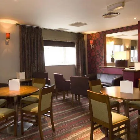 מלון Premier Centre 3*