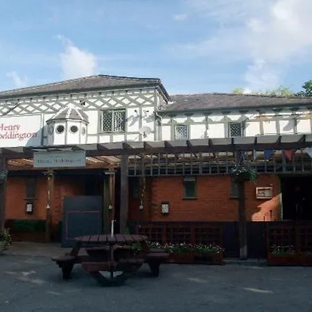 Premier Manchester - Swinton 3*