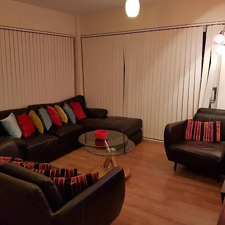 Апартаменты Manchester Apartment *