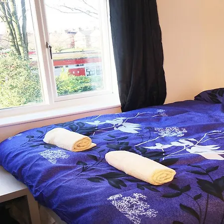 Park Drive Townhouse Manchester