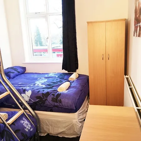 Park Drive Townhouse Manchester