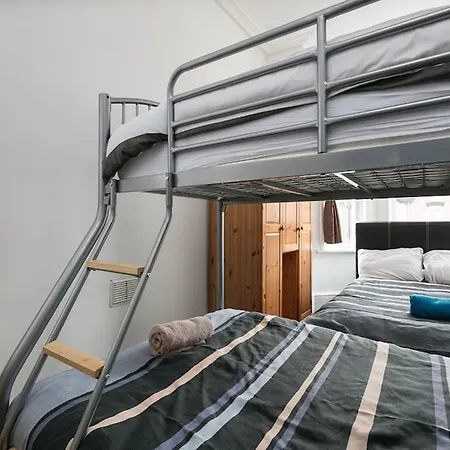 Сasa de vacaciones Chorlton Townhouse *