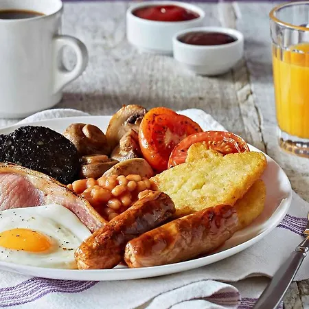 Premier - Heaton Park 3* Manchester