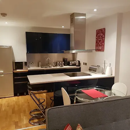 In The Heart Of The City With Parking Near Piccadilly * Manchester