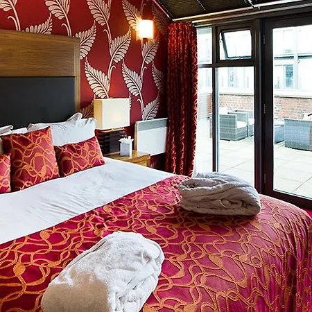 The Place Aparthotel