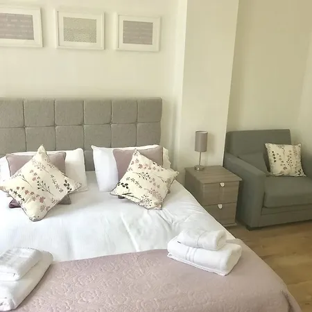 Casa Fresa - Oxford Place Apartment