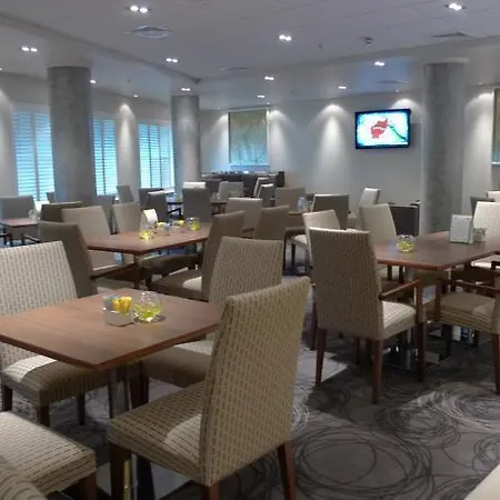 Hotel Express Centre By Ihg