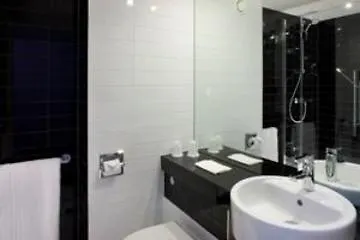 מלון Express Centre Arena By Ihg 3*