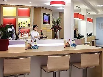 Ibis Centre 96 Portland Street 3* Manchester