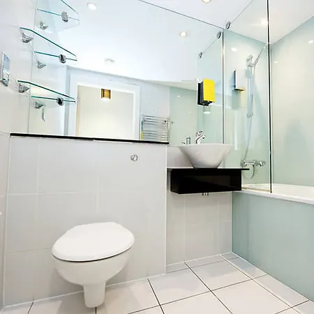 By Marriott Piccadilly 4* מנצ'סטר