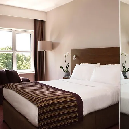 Hotel Leonardo - Formerly Jurys 4*