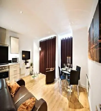 By Marriott Piccadilly מלון מנצ'סטר