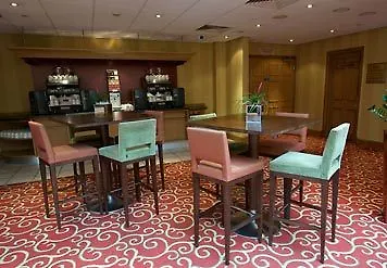 Marriott Victoria & 4* Manchester