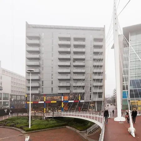 Apartamento Modern 2br Flat In *