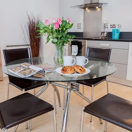 Apartamento Modern 2br Flat In *