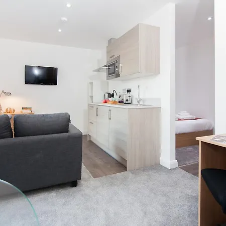 דירה City Centre Penthouse Studio *