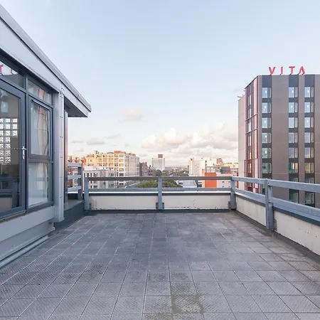 דירה City Centre Penthouse Studio *