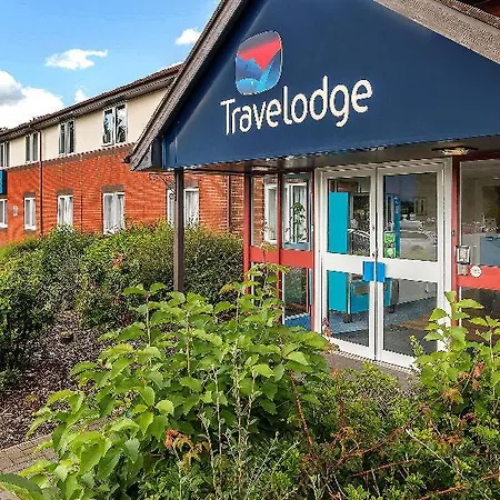 Travelodge Sportcity 3*