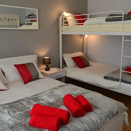 Bed & Breakfast Old Trafford 2*