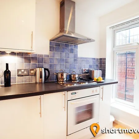 Апартаменты Shortmove | Christie House | Withington