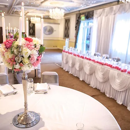 Otel The Victoria Manchester By Compass Hospitality 3*