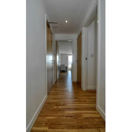 Stunning & Spacious 2br In Mediacityuk Lejlighed