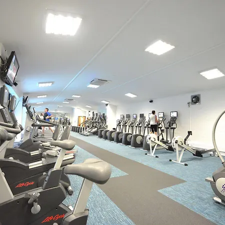The Waterside And Leisure Club 3* Manchester