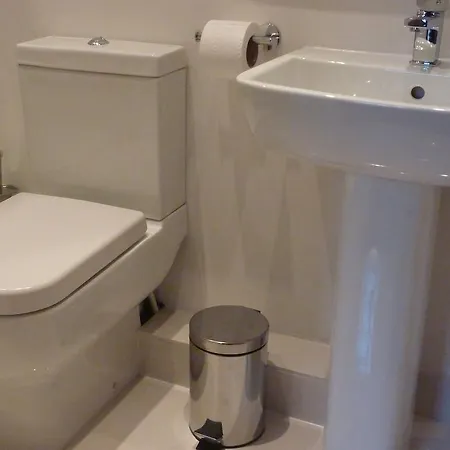 Хостел Ashton House Манчестер