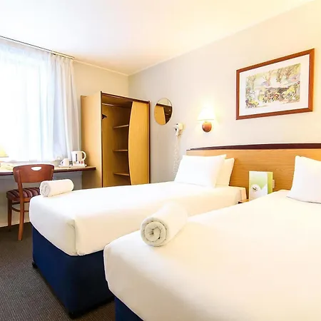 Hotel Campanile 2*