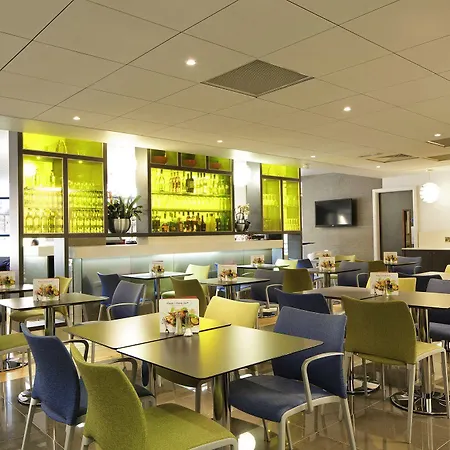 Ibis Centre Princess Street Hotel 3*