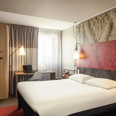 Hotel Ibis Centre 96 Portland Street Manchester