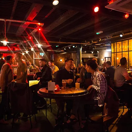 אכסניה Hatters