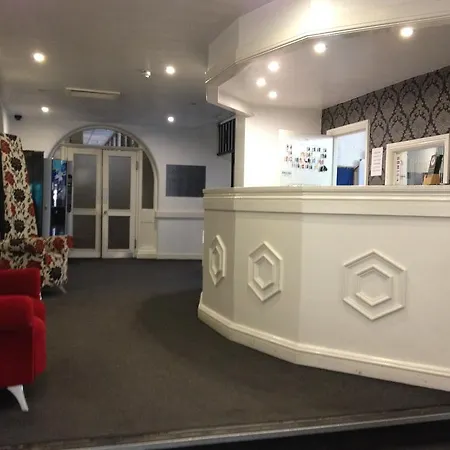Ashton House *