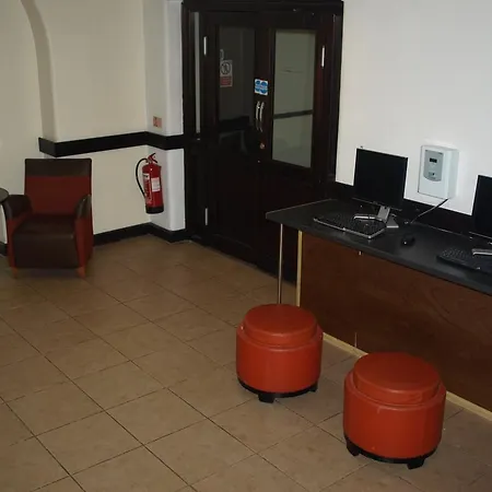 Хостел Ashton House