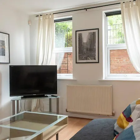 Cosy 1br Flat In Heart Of Fallowfield * Манчестер