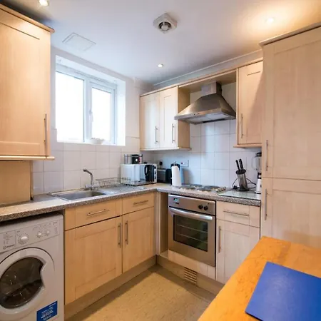 Appartement Long Reduced Rates 3p