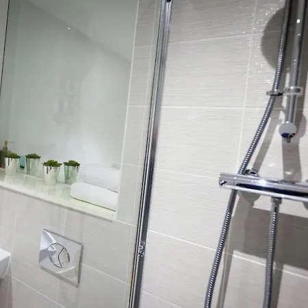 Lovely Apartments, Well Located By Vere Stays *