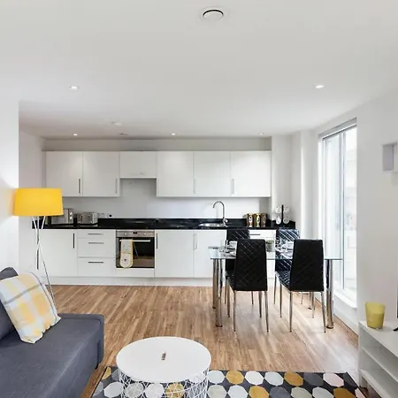Lovely Apartments, Well Located By Vere Stays Апартаменты *