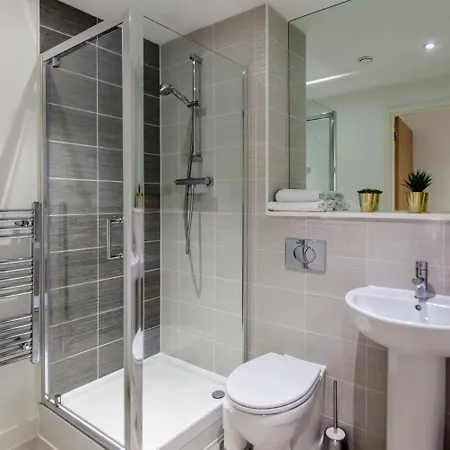 Апартаменты Lovely Apartments, Well Located By Vere Stays *