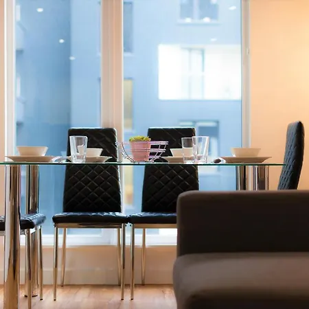 Lovely Apartments, Well Located By Vere Stays