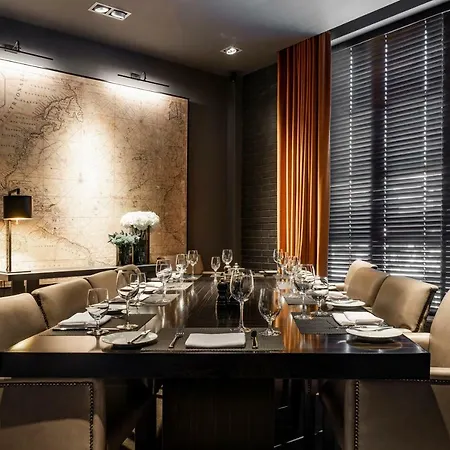 Dakota 4* Manchester