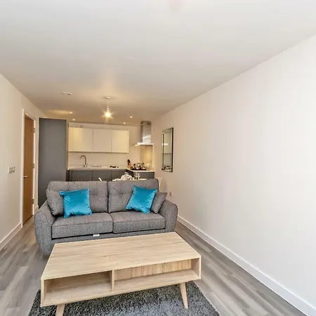 Halo House By Guestz Appartement