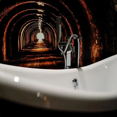 מלון Hall מנצ'סטר