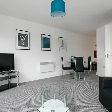 Bluestone - Richmond Apartment *