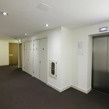 Diamond - Barton Place Apartment *