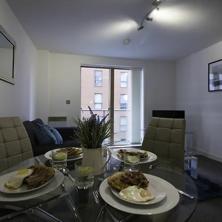 Diamond - Barton Place Apartment Manchester
