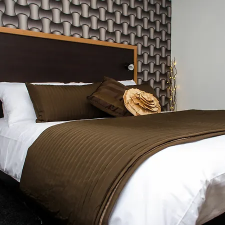 Hotell Imperial Salford 3*