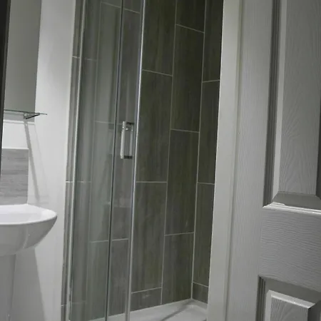 Hotel Imperial Salford 3*