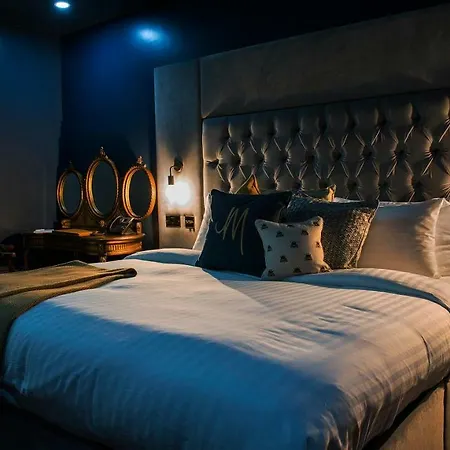 Hotel Hall